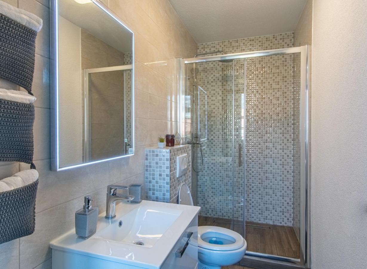 Su Casa - At Kastela Oldtown Apartment Luaran gambar