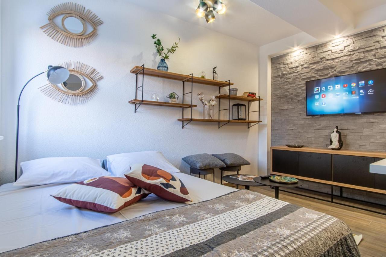Su Casa - At Kastela Oldtown Apartment Luaran gambar